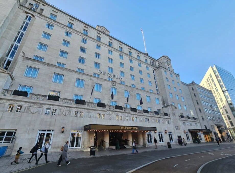 Review: Queens Hotel, Leeds, UK